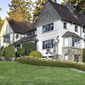 https://hastings-house.vancouver-hotels-bc.net