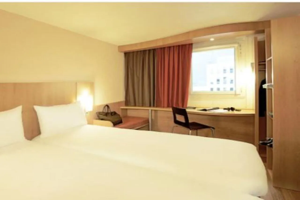 Hotel Ibis Lisboa Jose Malhoa 2*, Lisbon