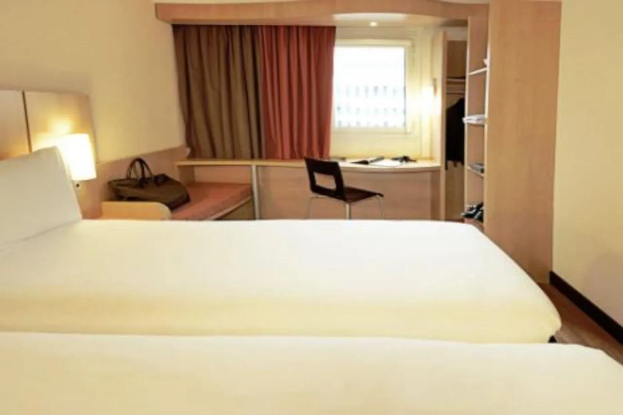 Hotel Ibis Lisboa Jose Malhoa 2*, Lisbon